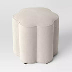 Ottoman rembourré festonné -