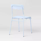 Chaise de salle à manger en métal ondulé -