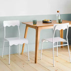 Chaise de salle à manger en métal ondulé -
